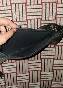 Chic Black Croc Embossed Shoulder Bag