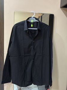 Men's Black Button-Up Shirt
