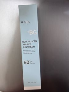 iunik beta glucan barrier sunscreen