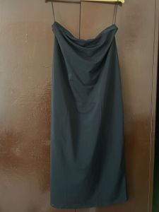 Chic Black Maxi Skirt with Side Slit