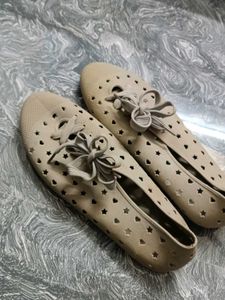 Cute Beige Jelly Flats