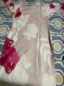 Elegant Kurta Set with Sequins