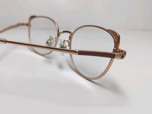 Chic Rose Gold Eyeframe