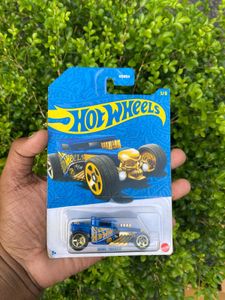hot wheels BONE SHAKER