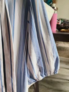never used Blue Striped Tie Neck stretchable Top