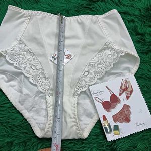 Elegant Lace🎁🫴🏻 Trim High-Waisted Briefs