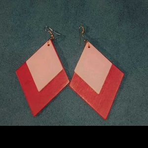 Women's Movable Wooden Earing