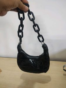 Chic Black Croc Embossed Shoulder Bag...