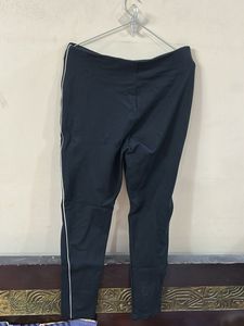 Stylish Black Pants with Zipper Detail