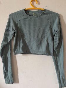Long Sleeve Ribbed Cropped Top