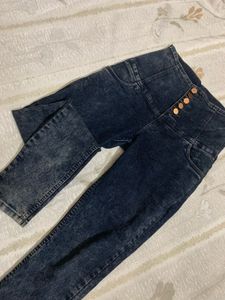 Title:Women’s Dark Blue High-Waist Skinny Fit Deni