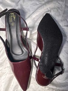Chic Burgundy Patent Slingback Heels