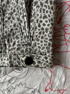 Sleeveless Leopard Print Moto Jacket