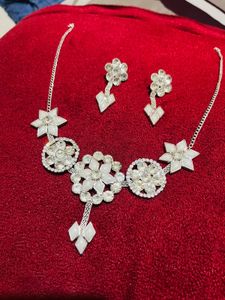 Branded American Diamond Necklace New With Tag😍