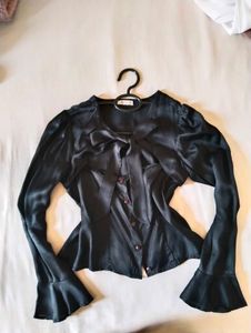 Pretty Black Bow Ribbon blouse