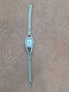 Elegant Silver Tone Women's Watch