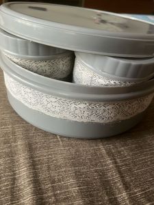Set of 5 Containers with lace embellishment