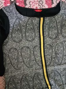 Stylish Black Paisley Print Kurta