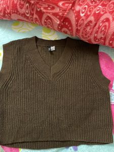 H&M Sweater Vest