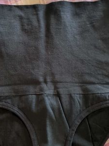 High-Waisted Black Tummy Tucker