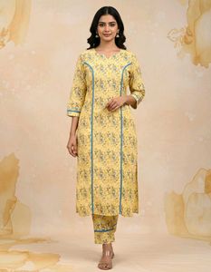 Elegant Floral Print Kurta Set