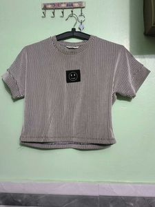 Striped T-Shirt with Smiley Patch m size