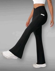Flared Leggings with Pocket