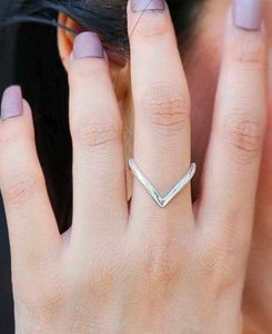 Elegant 925 Sterling Silver V-Shape Ring