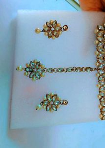 Stunning Kundan &amp; Pearl Necklace Set