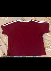 Maroon "World Wide" Graphic T-Shirt