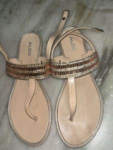 🇨🇦 ALDO Rhinestone Embellished Thong Sandals