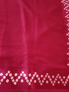 Elegant pink Saree with Bandhani Print