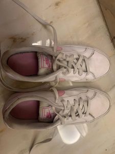 Nike Women White Sneakers