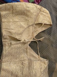 1 or 2 te used golden blouse