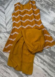 yellow zigzag
