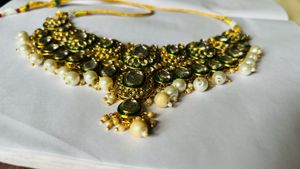 Exquisite Kundan Pearl Necklace Set