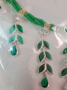 Elegant Green Leaf Silver Necklace