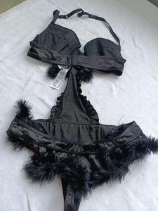 Elegant Black Lace Trim Bra