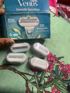 Gillette Venus Shaving Cartridge - 4 Blades