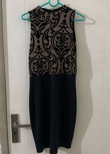 Elegant Black Patterned Dress