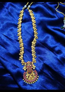 Elegant Gold-Plated Necklace