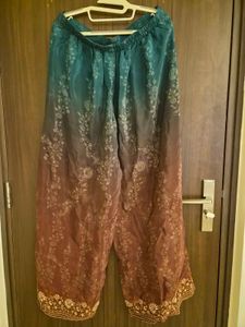 Embroidered Kurta Set with Ombre Pattern XL