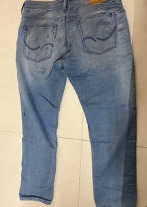Men's Light Wash Denim Jeans