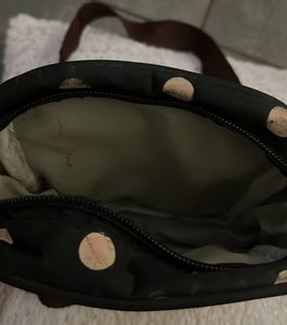 Like New Polka Dot Sling Bag👌🎀