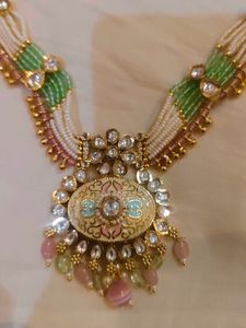 Exquisite Kundan Necklace Set