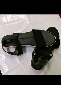 JET bLACK SANDLE