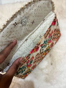 Floral Embroidered Clutch