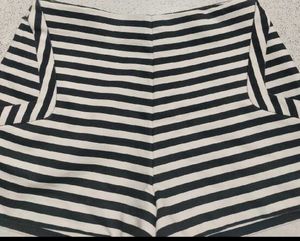 zara short