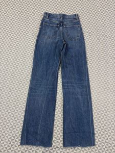 Distressed Wide Leg Jeans