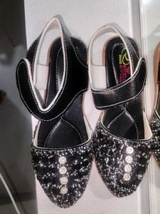 flat sandals